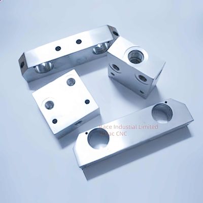العملية الرئيسية CNC التحويل / طحن CNC التفاصيل المخصصة لأجزاء المعالجة الدقيقة