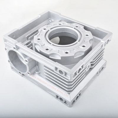أجزاء صب الصمامات المعدنية متعددة التجويف حسب الطلب ISO TS16949 2009 المعتمدة