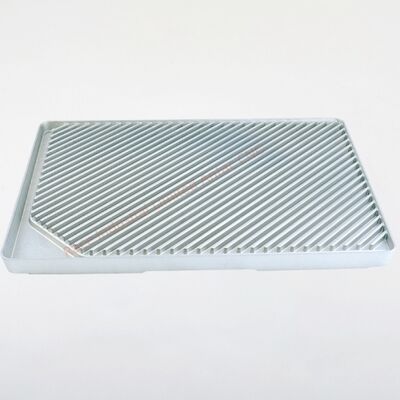 أجزاء صب الألومنيوم المتعددة التجاويف مع شهادة ISO 9001: 2015 وإنهاء السطح Ra1.6-6.3