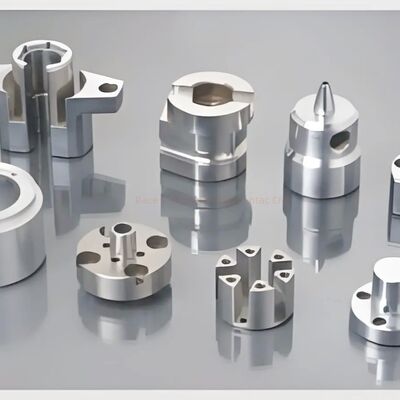 أجزاء معالجة CNC الصلبة سمك مخصص عملية تحويل CNC للتصنيع الميكانيكي عالي الدقة